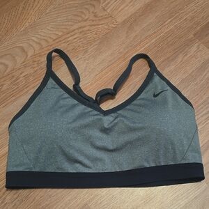Nike Women's Gray Sports Bra XL